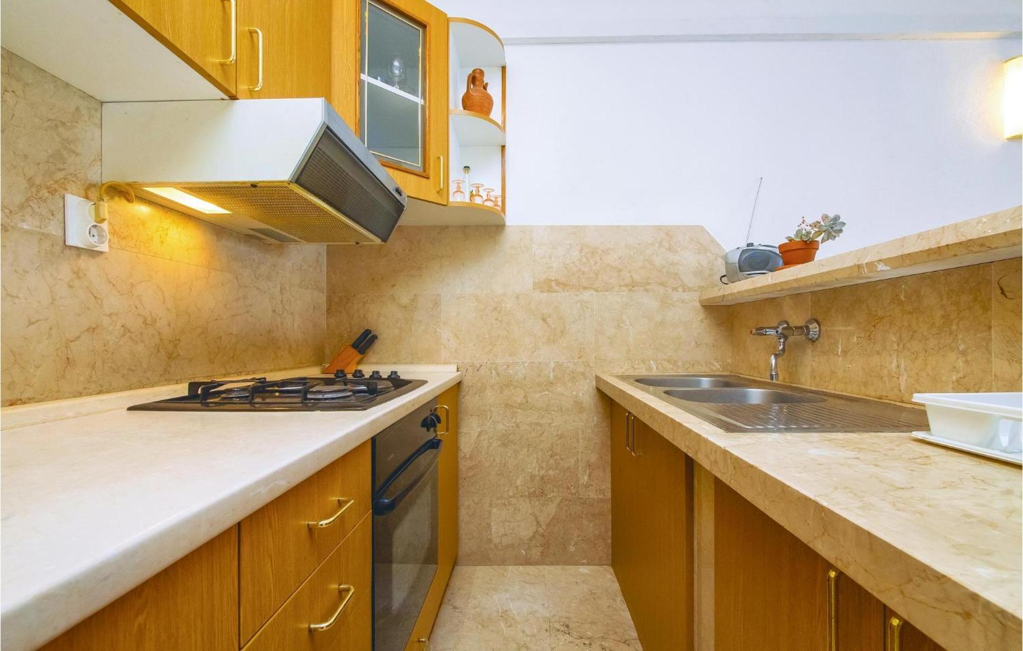 Beautiful Home In Pucisca With Wifi Exterior photo